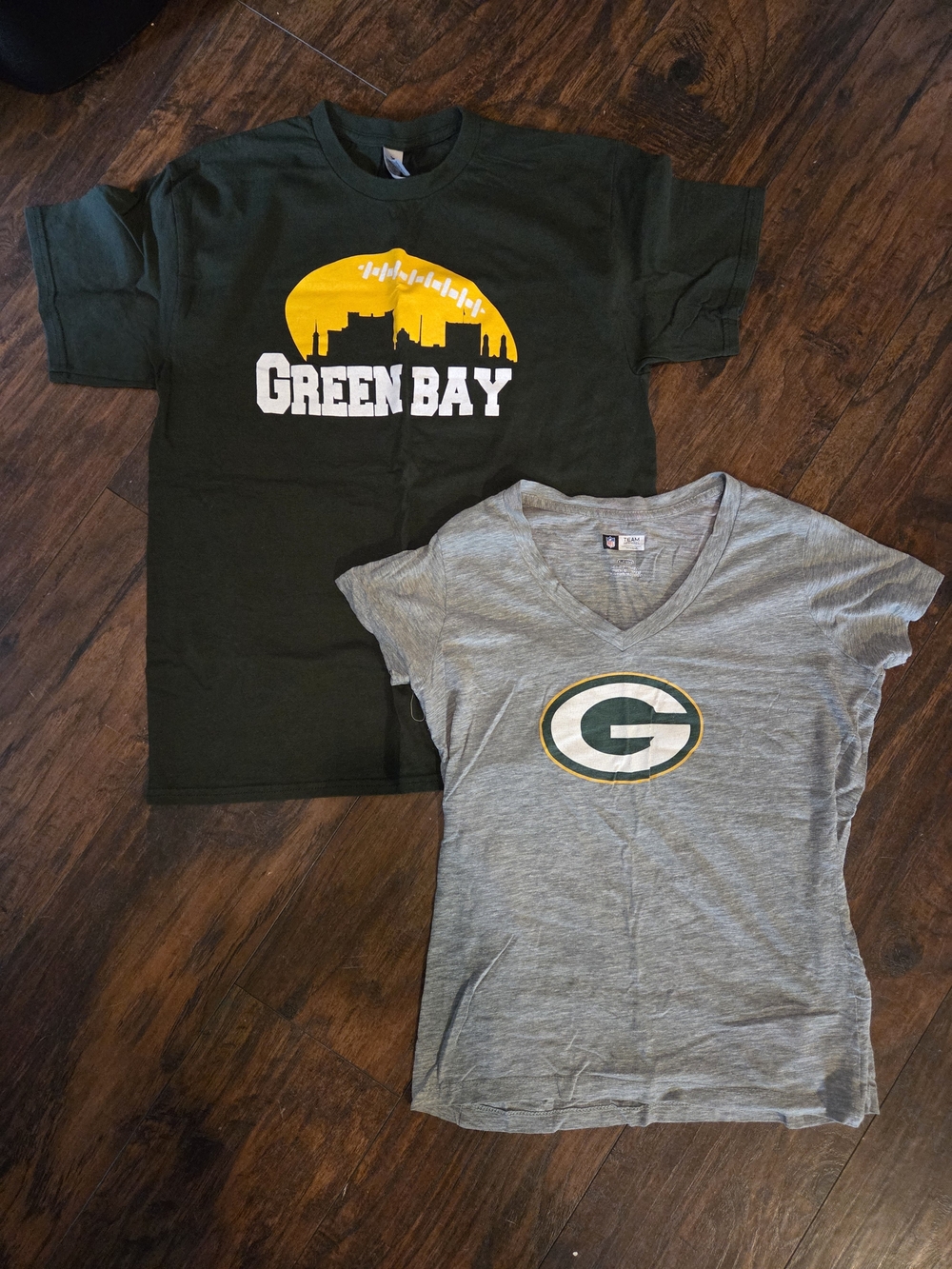 ✨️ BUNDLE - Set of 2!✨️ Green Bay Short Sleeve Tee Set in Green, Gray and Yellow